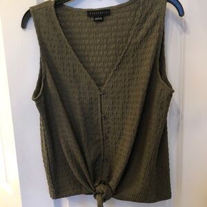 Sanctuary Olive Green Sleeveless Button-Down Top